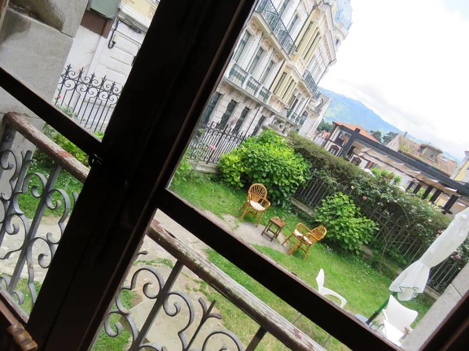 Albergue La Casona Del Peregrino Llanes Zewnętrze zdjęcie